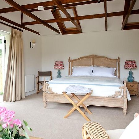 The Old Hop Kiln Barn Bed & Breakfast Petersfield Exterior photo