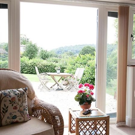 The Old Hop Kiln Barn Bed & Breakfast Petersfield Exterior photo