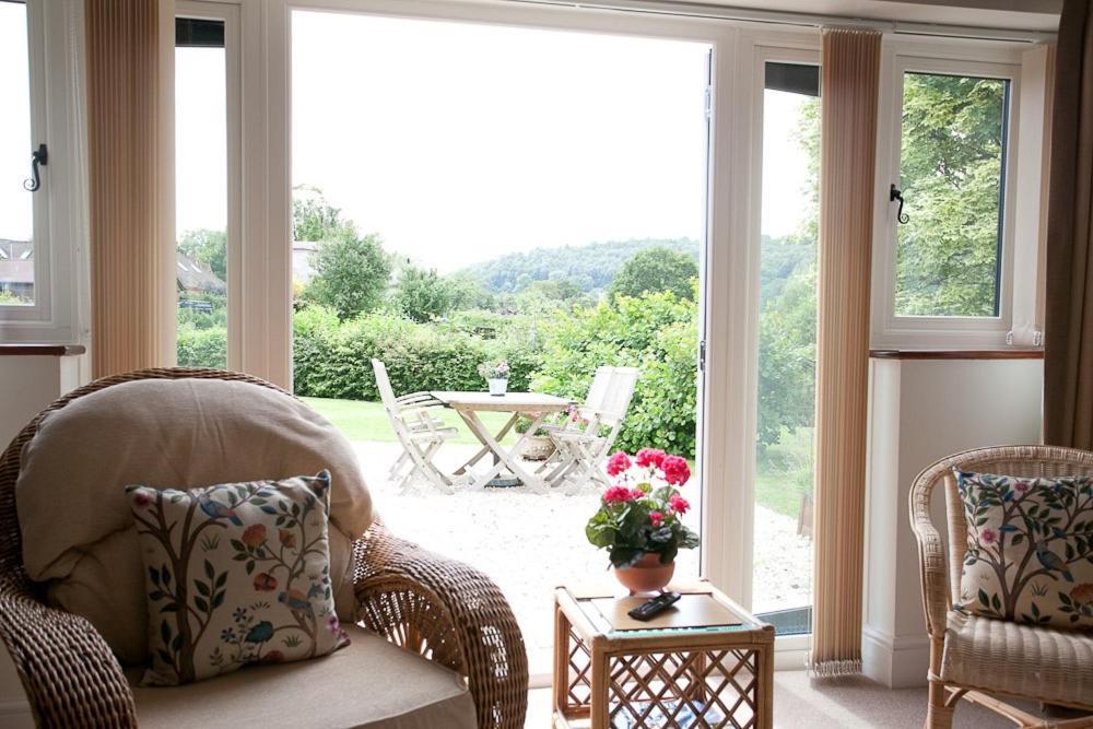 The Old Hop Kiln Barn Bed & Breakfast Petersfield Exterior photo