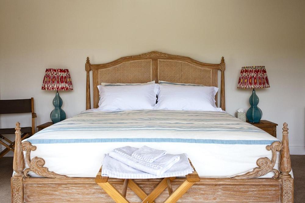 The Old Hop Kiln Barn Bed & Breakfast Petersfield Exterior photo