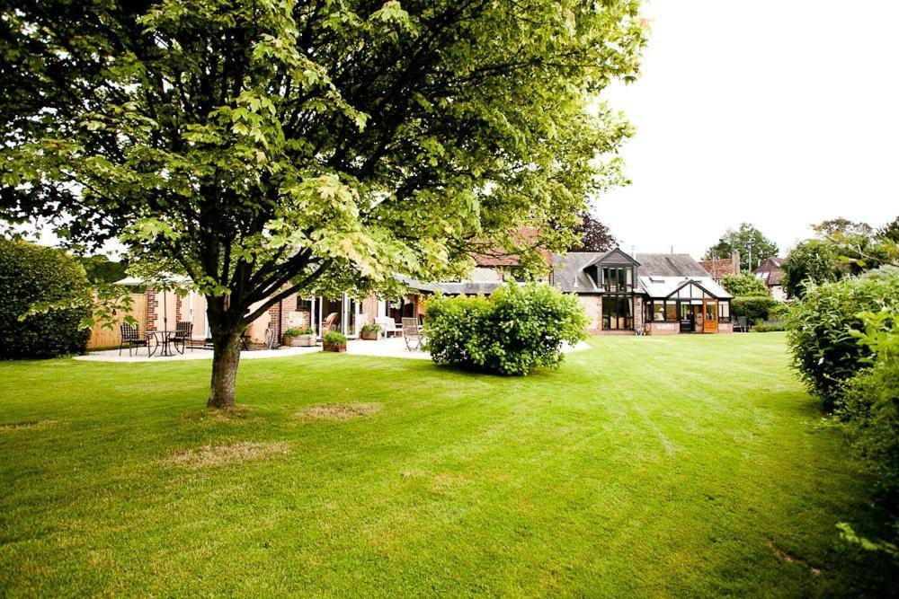 The Old Hop Kiln Barn Bed & Breakfast Petersfield Exterior photo